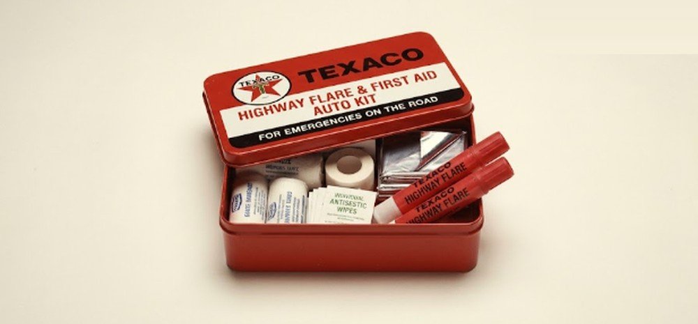 Highway Flare & First Aid Auto Kit